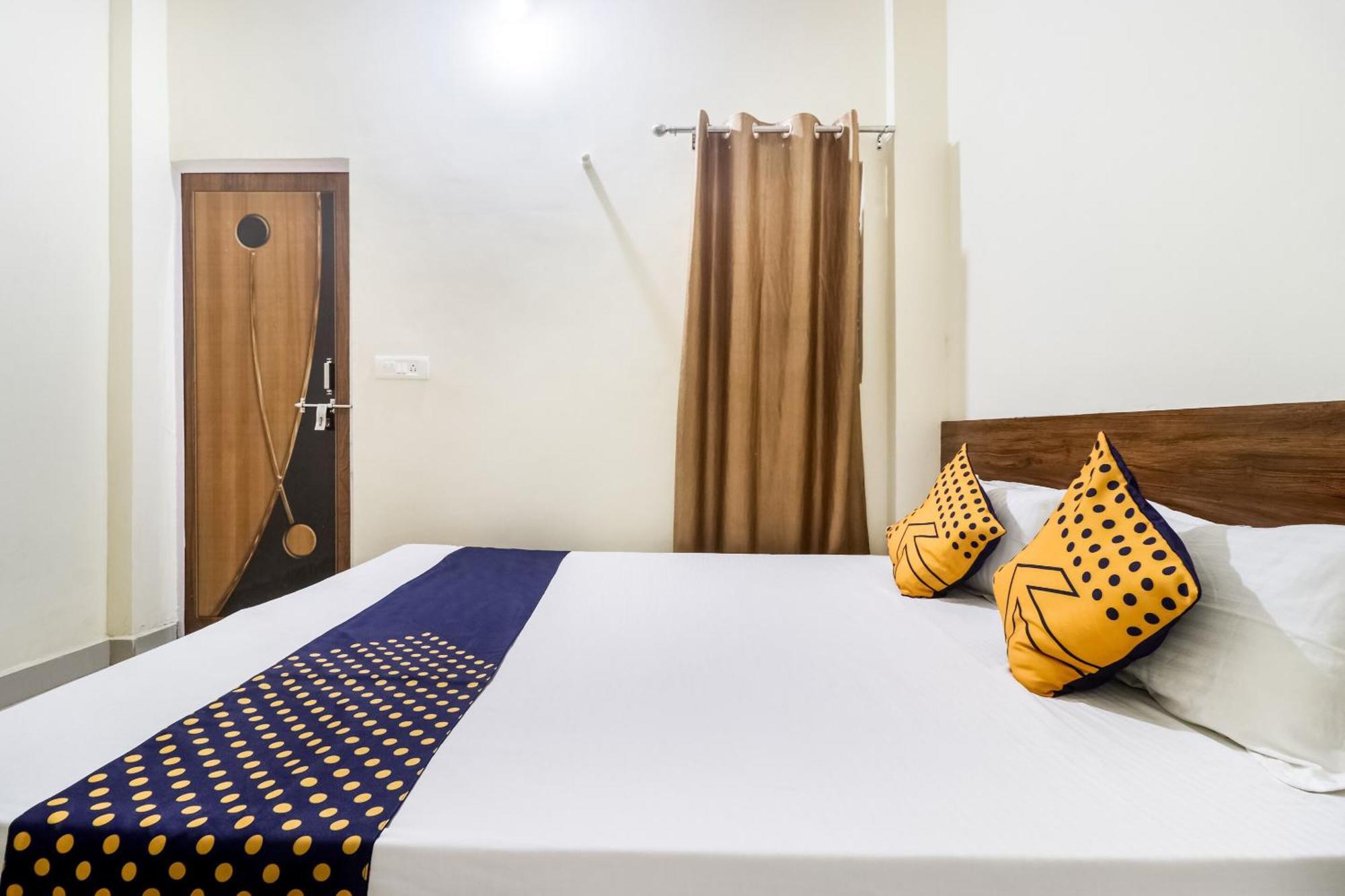 Oyo 40073 Yash Homestay Samarda Kaliāsot Dış mekan fotoğraf